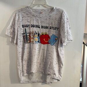 Chic Mom Life Graphic Tee